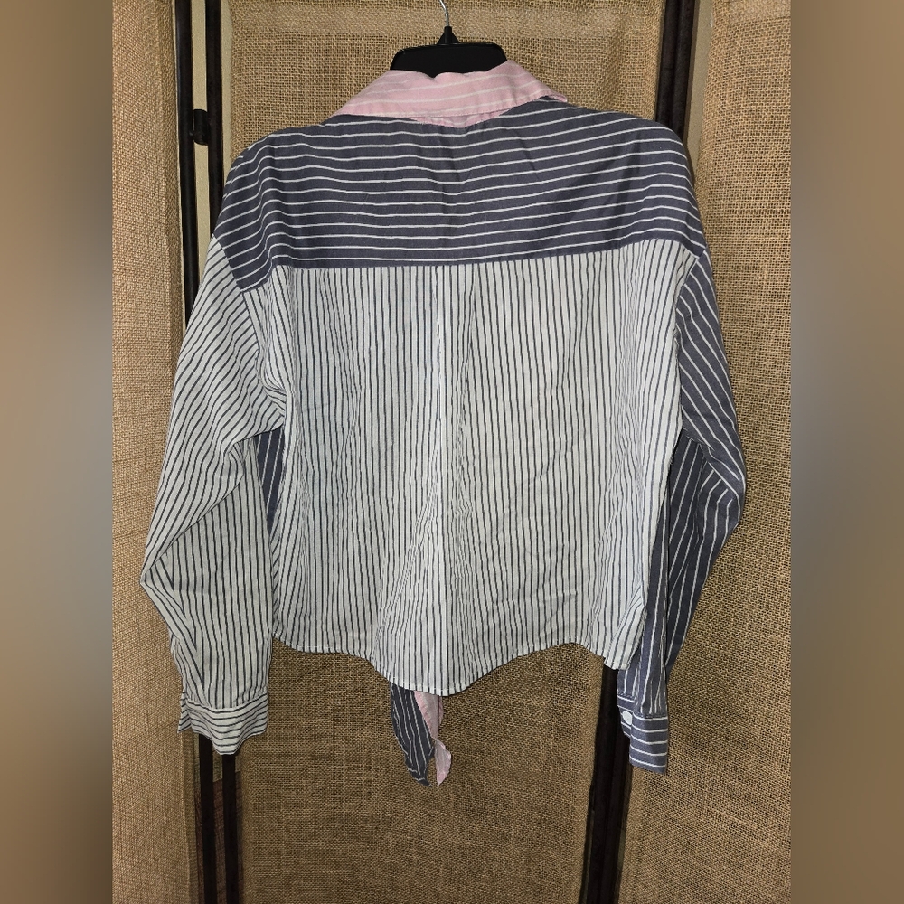 Women's No Frills Pink and Blue Stripe Cropped Tie Button-Up Shirt Size M - Picture 11 of 11